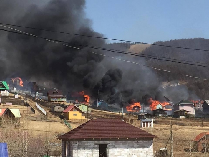 "Гоодойн ам”-д түймэр гарч, 10 айлын байшин шатжээ